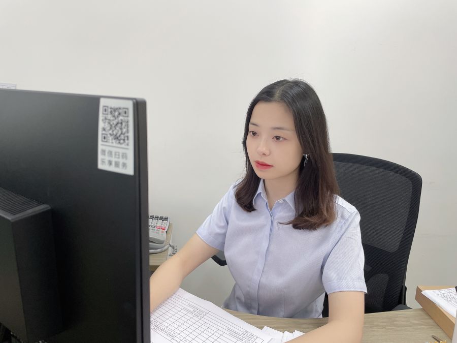 11鎮廣公司+人力資源處職員+王婭.jpg