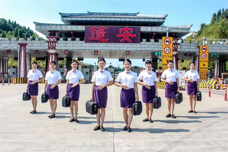 3.南渝綿南公司“芳華服務班組”（圖3）.jpg